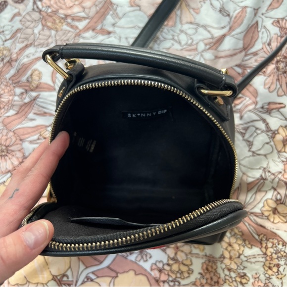 Skinnydip London Small ‘Wasted’ Floral Crossbody Bag - Picture 7 of 10